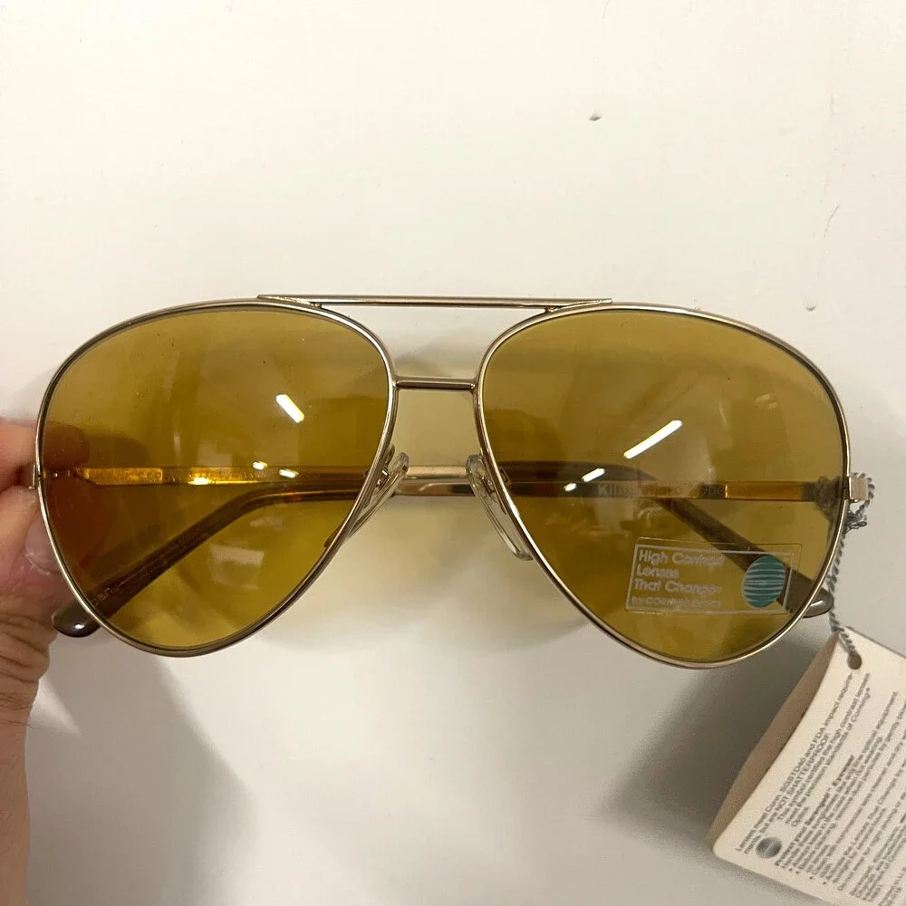 Vintage Serengeti Sunglasses 5123S Mens Gold Aviator Photochromic Kilimanjaro